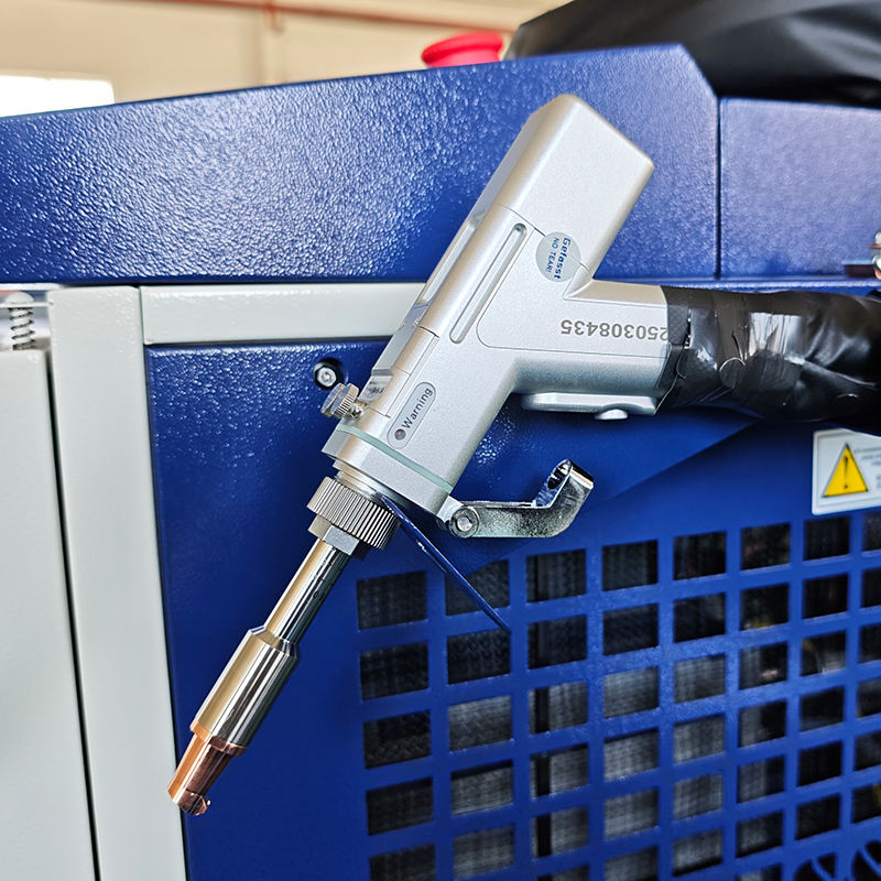 Mesin Las Laser Presisi 1500W  - Industrial Laser Repair ulasan dan harga